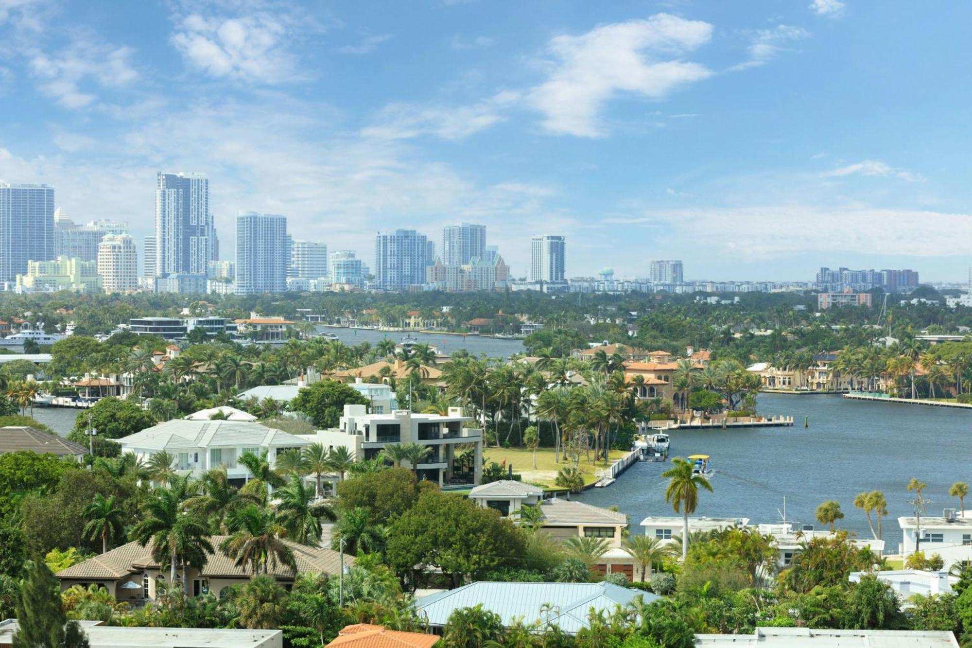 Fort Lauderdale Marriott Harbor Beach Resort&Spa Exteriör bild